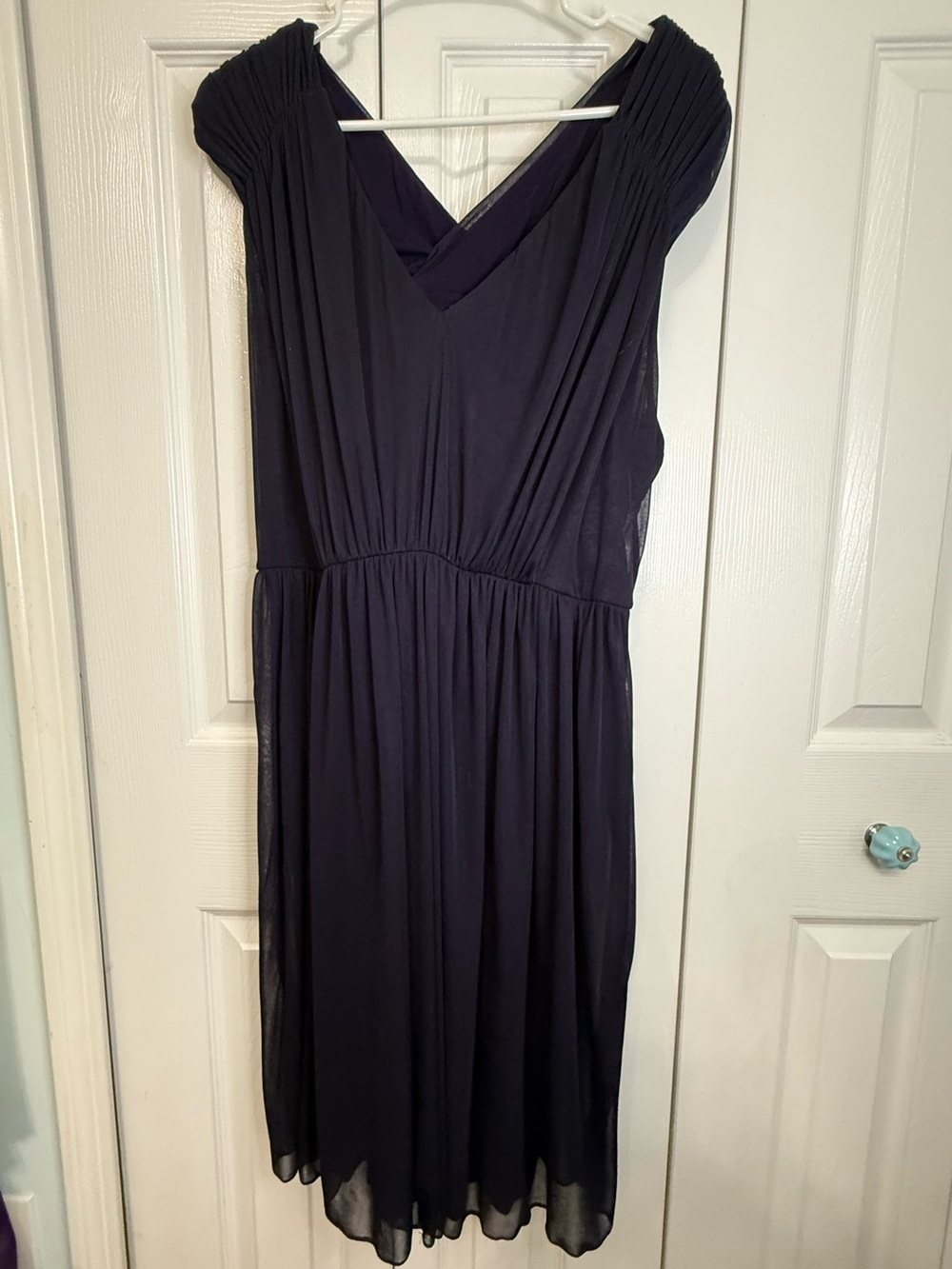 💜 Kenneth Cole New York Sleeveless Purple Midi Dress
- Women’s Large